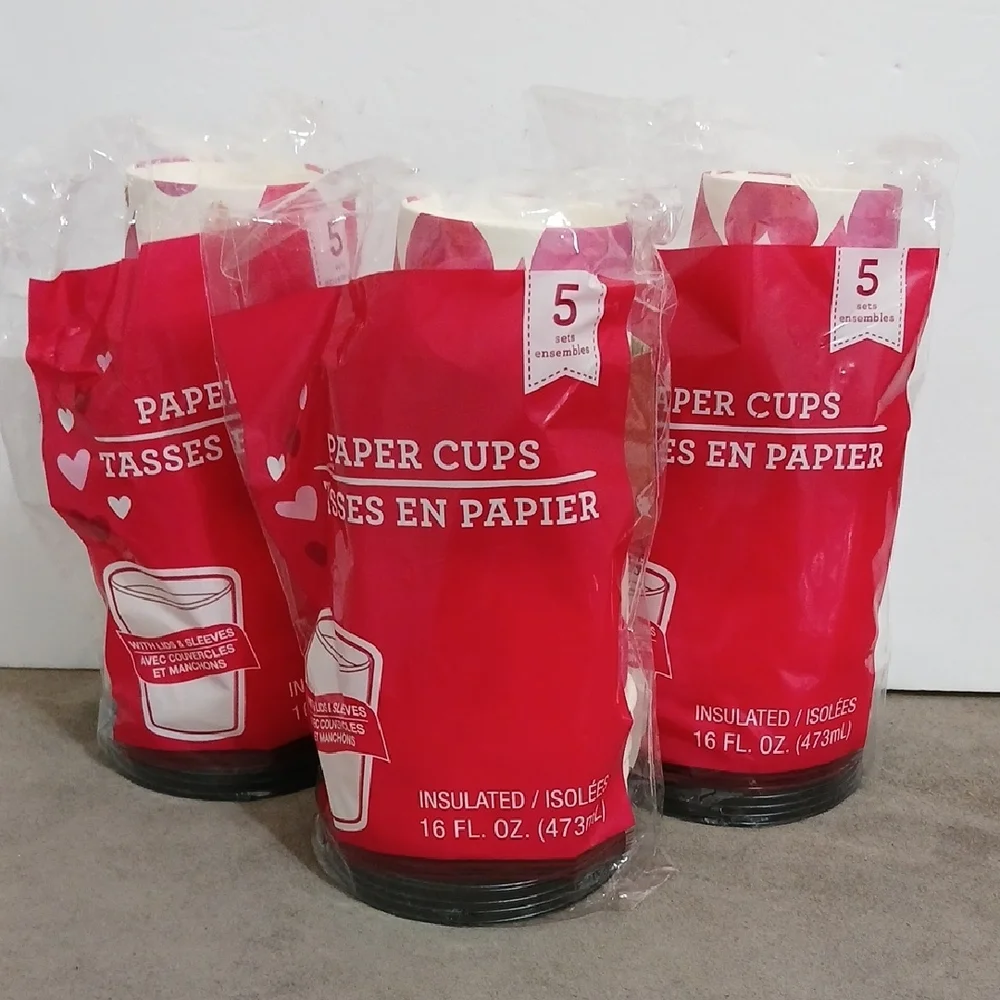 Valentines HEART Pattern Paper Cups - Red and White 15 pcs NEW